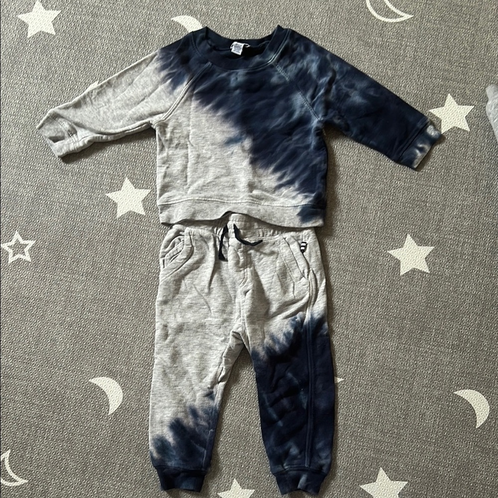 Splendid Navy and Gray Baby Outfit Set